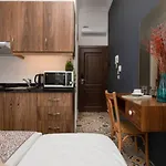 Madam Antoinette-514 Studio In Mar Mikhael