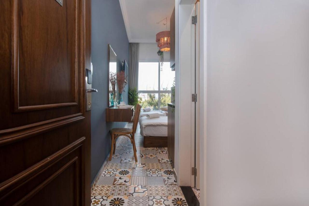 Madam Antoinette-514 In Mar Mikhael